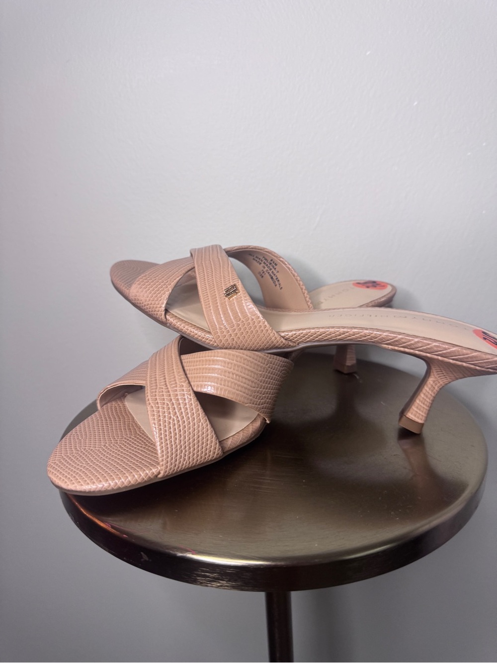 Tommy Hilfiger Tan Textured Slip-On Kitten Heel Sandals